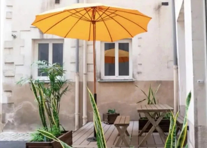 Hypercentre Appart 2 A 4 Pers, Calme & Cosy Avec Terrasse Privee